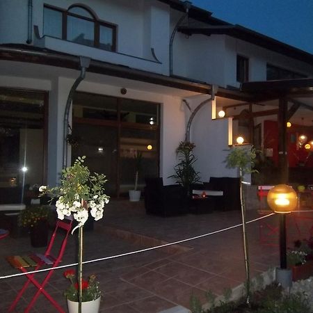 Hotel Gabrisa Razgrad Exterior photo