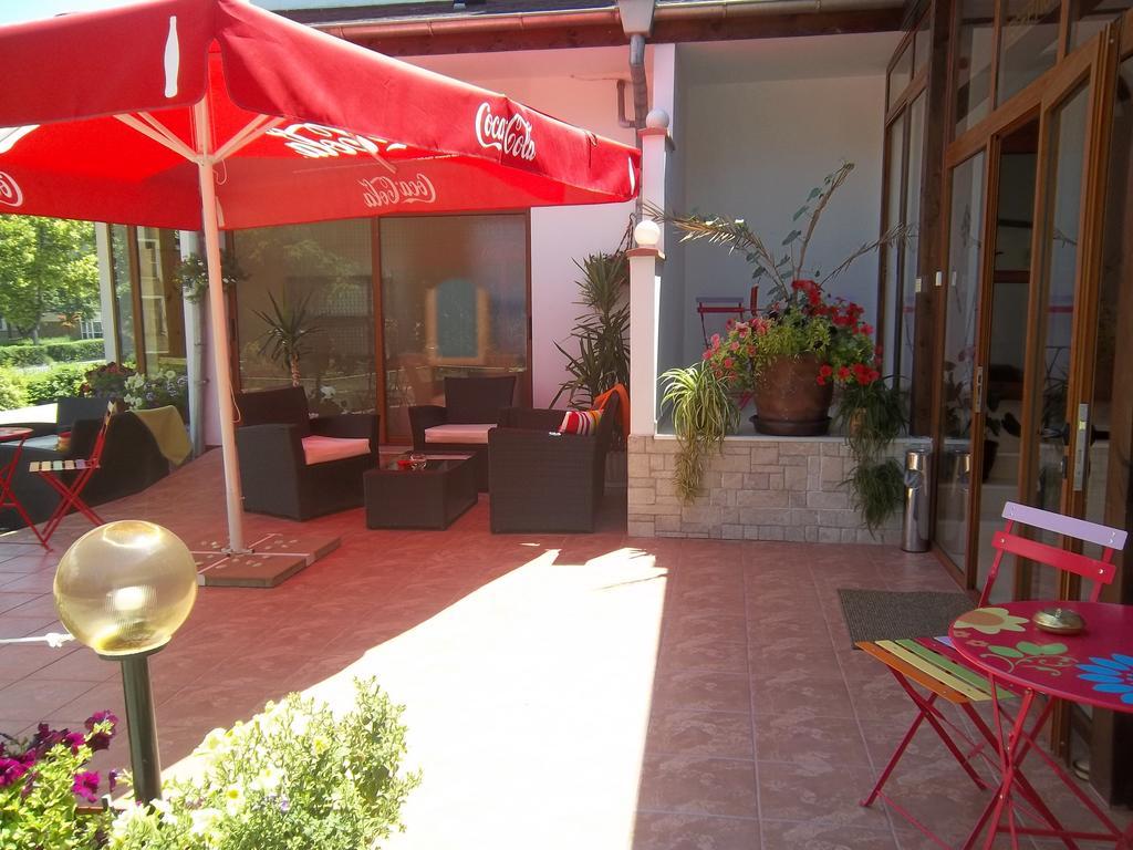 Hotel Gabrisa Razgrad Exterior photo